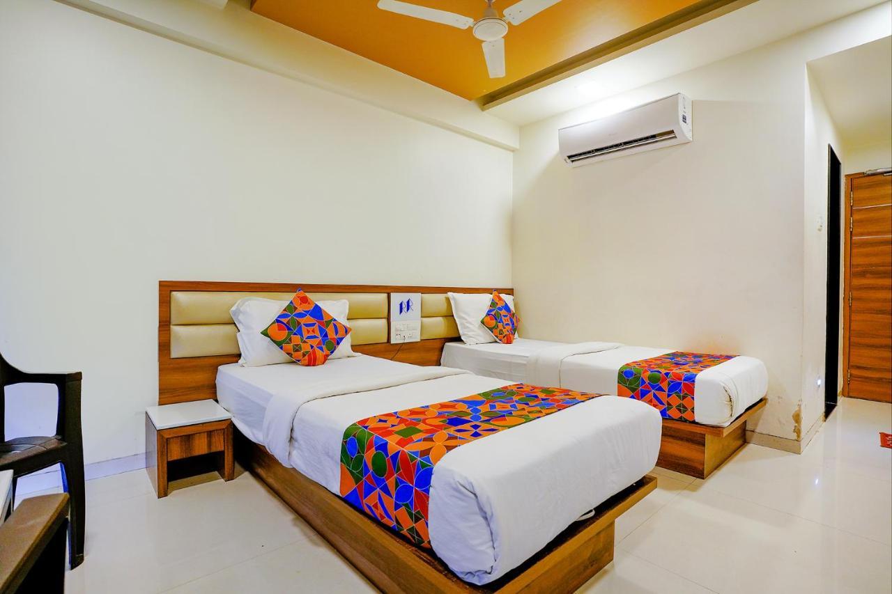 Fabhotel Ramjis Residency Nászik Kültér fotó