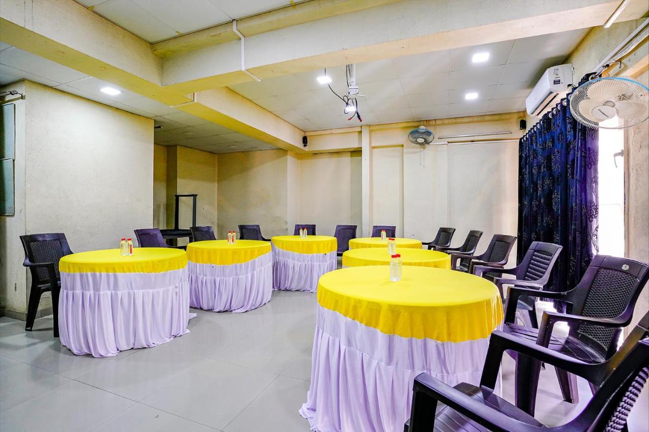 Fabhotel Ramjis Residency Nászik Kültér fotó